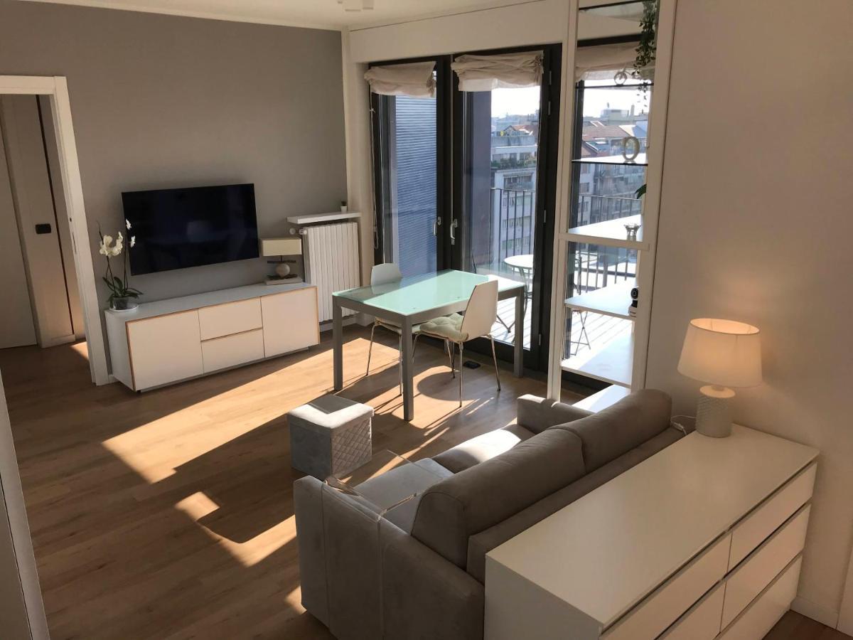 Fiera Milanocity View With Terrace Next To Shopping Mall Apartment Ngoại thất bức ảnh